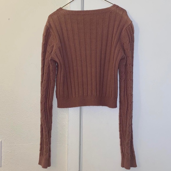 𝐏𝐔𝐑𝐏𝐋𝐄/𝐁𝐑𝐎𝐖𝐍 𝐒𝐖𝐄𝐀𝐓𝐄𝐑 𝐂𝐑𝐎𝐏 𝐓𝐎𝐏 - Picture 3 of 4